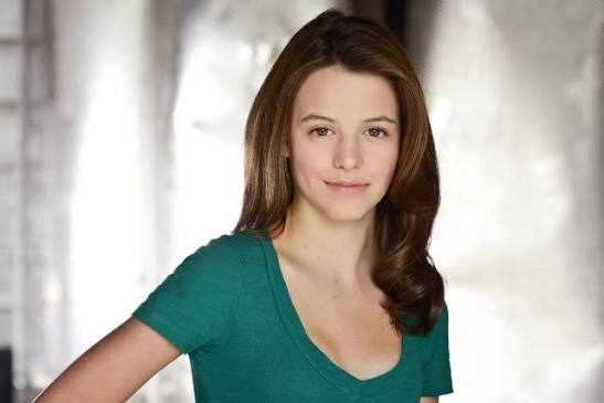 Sara Waisglass Biography: Age, Boyfriend, Net Worth, Height, Movies, TV Shows, Education