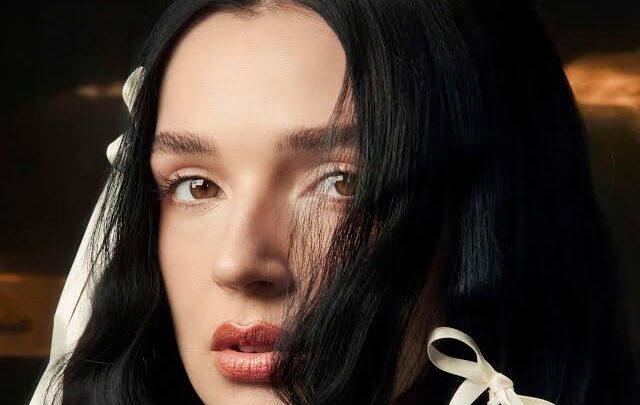 Aka Poppy Biography: Age, Net Worth, TikTok, Height, Parents, Nationality, Ethnicity