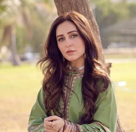 Sidra Niazi Biography: Age, Boyfriend, Net Worth, Height, TV Shows & Career