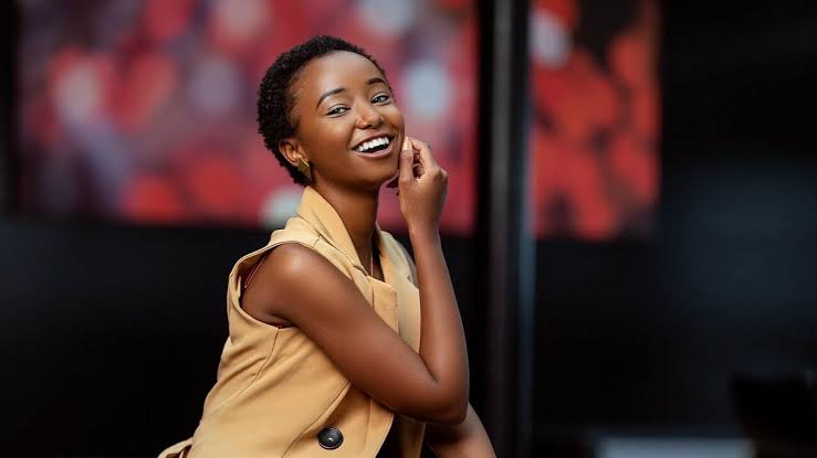 Maxine Wabosha Biography: Age, Net Worth, Boyfriend, Height, Parents, YouTube