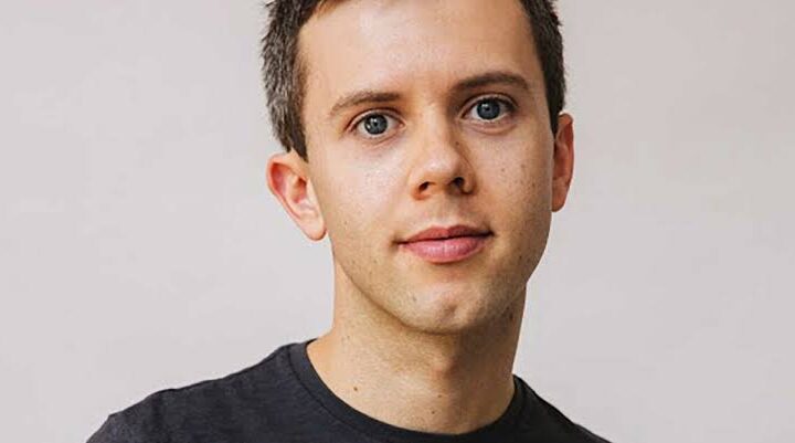 Cole Escola Biography: Net Worth, Age, Movies, Height, Parents, Husband, Gender, TV Shows, Big Mouth
