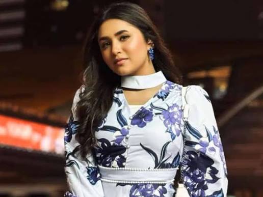 Minahil Malik Biography: Age, Boyfriend, Net Worth, TikTok, Height, Family, Career