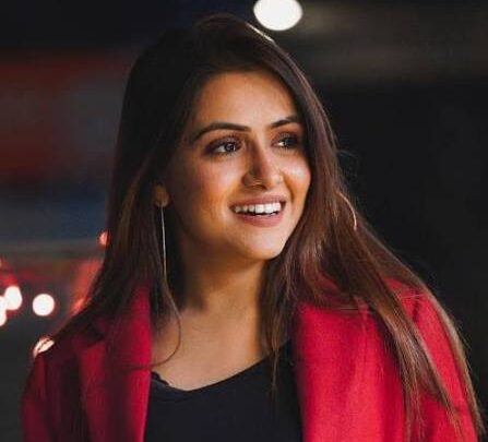 Sehar Hayyat Biography: Husband, Age, Net Worth, Height, Parents, TikTok, Career