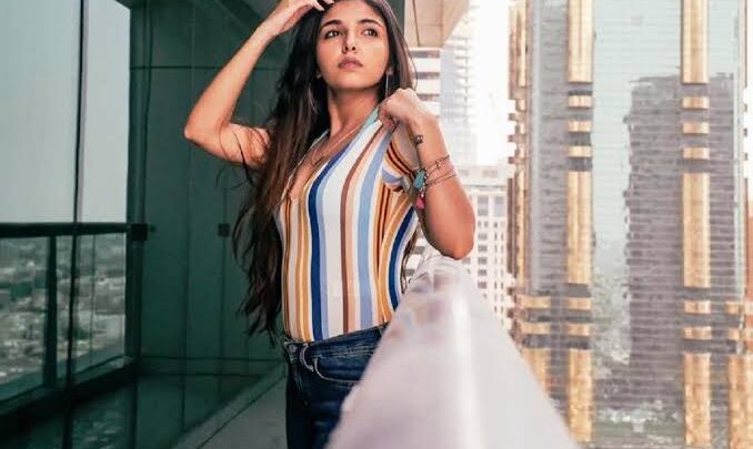 Ashi Khanna Biography: Age, Boyfriend, Net Worth, Modeling Career, YouTube Channel, Parents, Instagram