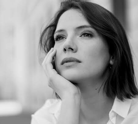 Diana Gomez Biography: Movies, Age, Net Worth, Partner, Height, Career, Money Heist, Valeria, Instagram