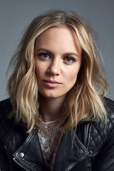 Danielle Savre Biography: Husband, Age, Kids, Height, Net Worth, Parents, Movies & TV Shows, Partner