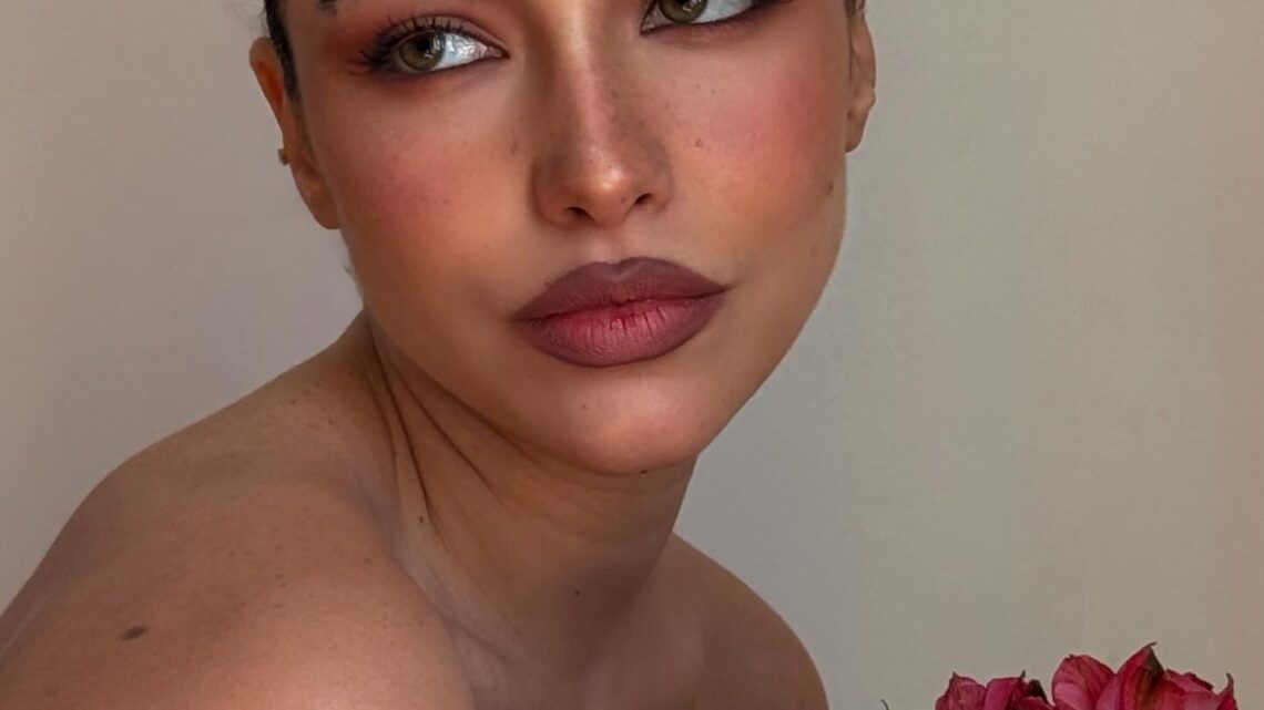 Valentina Cabassi Biography: Age, Net Worth, Siblings, Father, Height, Ethnicity, Music Video Valentina Cabassi Biography: Age, Net Worth, Siblings, Father, Height, Ethnicity, Music Video