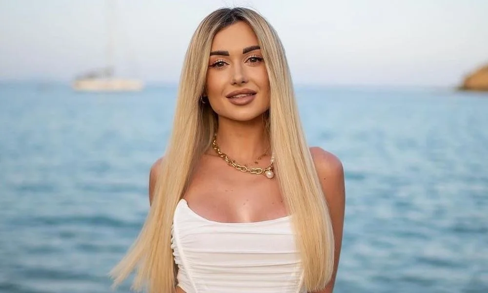 Wersow Biography: Boyfriend, Age, Net Worth, Height, YouTube, Nationality