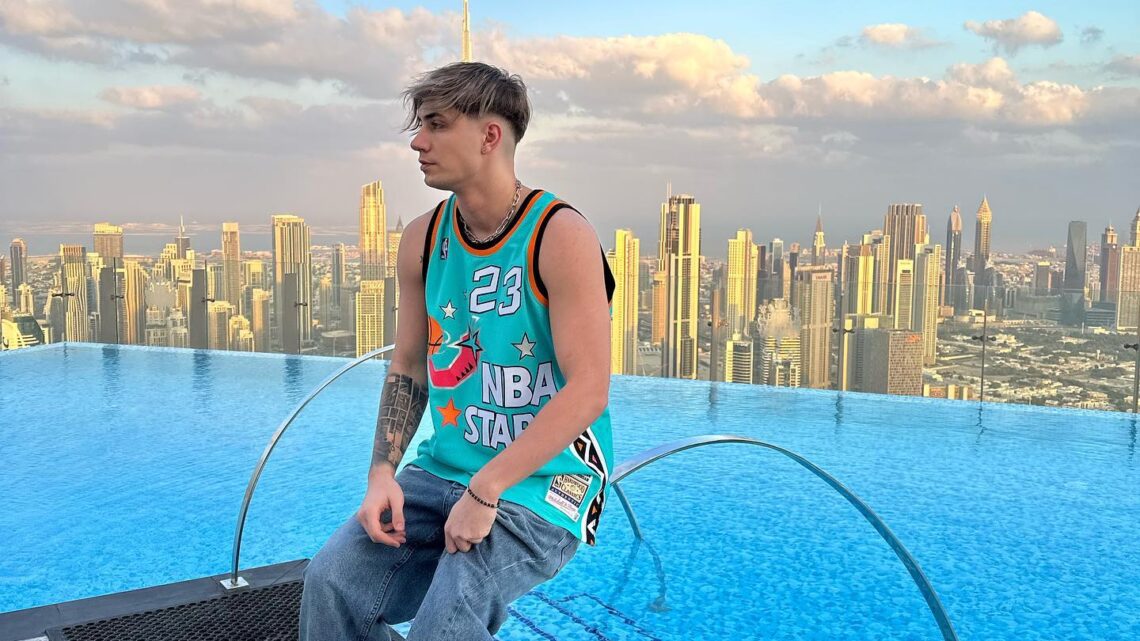 YNY Sebi Biography: Height, Ethnicity, Age, Net Worth, Siblings, Parents, EPs, Singles, Albums YNY Sebi Biography: Height, Ethnicity, Age, Net Worth, Siblings, Parents, EPs, Singles, Albums