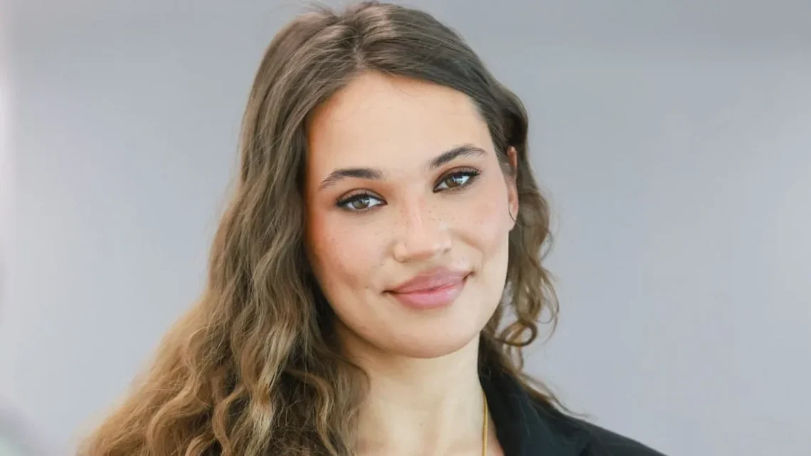 Alicja Szemplińska Biography: Sister, Parents, Age, Studio Albums, Net Worth, Height, Awards, Boyfriend