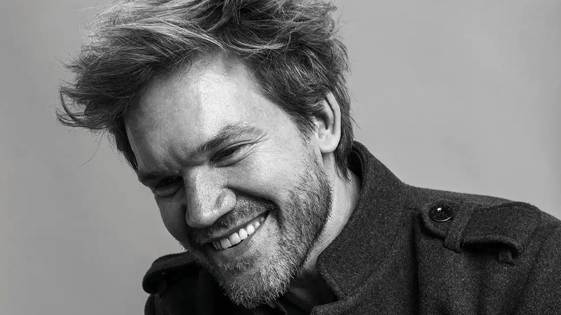 Juan Gil Navarro Biography: Age, Net Worth, Height, Movies, Parents, Movies, Spouse