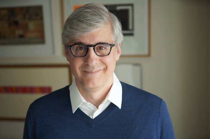 Mo Rocca Biography: Age, Partner, Net Worth, TV Shows, Books, Parents, Height Mo Rocca Biography: Age, Partner, Net Worth, TV Shows, Books, Parents, Height