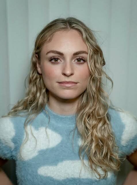Jasmin Lind Biography: Age, Husband, Net Worth, YouTube, Height, Parents, TikTok Jasmin Lind Biography: Age, Husband, Net Worth, YouTube, Height, Parents, TikTok