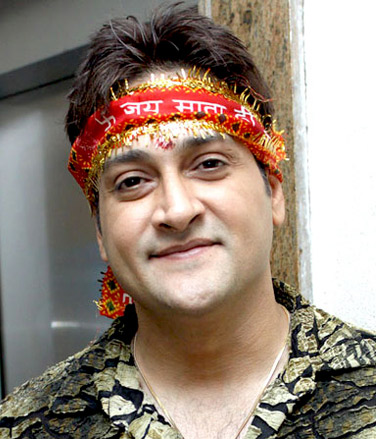 Inder Kumar Biography: Wife, Age, Death, Movies, Net Worth, Height, Children, Career Inder Kumar Biography: Wife, Age, Death, Movies, Net Worth, Height, Children, Career