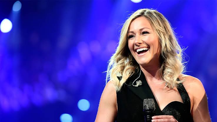Helene Fischer Biography: Boyfriend, Age, Net Worth, Songs, Albums, Parents, Height, Career Helene Fischer Biography: Boyfriend, Age, Net Worth, Songs, Albums, Parents, Height, Career