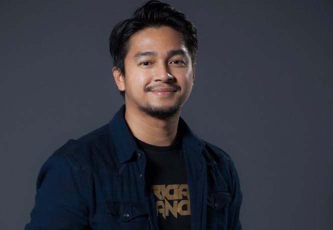 Deva Mahenra Biography: Age, Girlfriend, Net Worth, Movies, Height, Parents, Career, Songs Deva Mahenra Biography: Age, Girlfriend, Net Worth, Movies, Height, Parents, Career, Songs