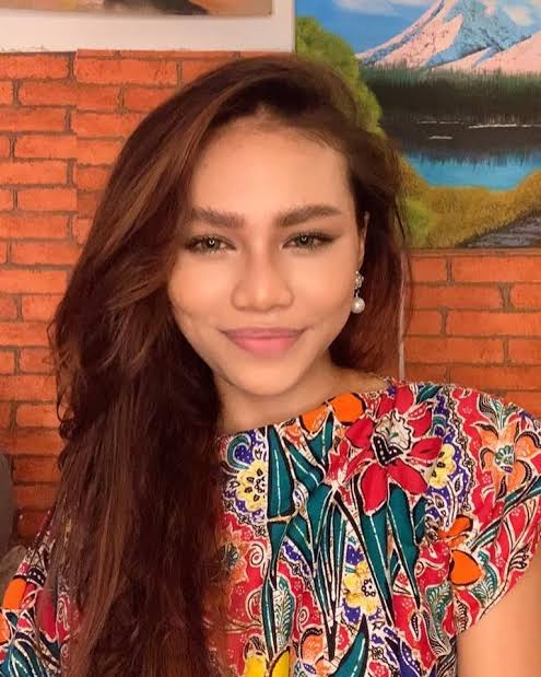 Puteri Balqis Biography: Age, Movies, Net Worth, Height, Parents, Awards, TV Shows Puteri Balqis Biography: Age, Movies, Net Worth, Height, Parents, Awards, TV Shows