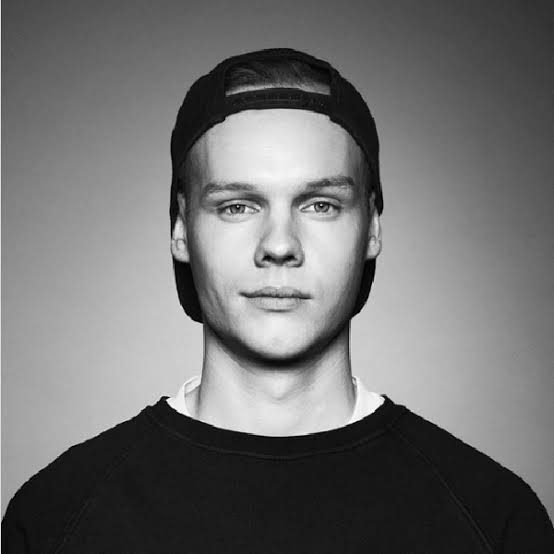 Sascha Hellinger Biography: Age, Net Worth, YouTube, Twitch, Height, Acting, Real Name Sascha Hellinger Biography: Age, Net Worth, YouTube, Twitch, Height, Acting, Real Name