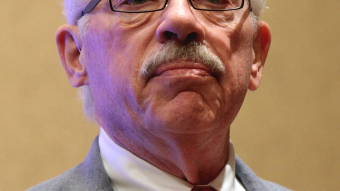 Bob Barr (American Politician) Biography: Wife, Age, Children, Net Worth, Height, NRA President, Career Bob Barr (American Politician) Biography: Wife, Age, Children, Net Worth, Height, NRA President, Career