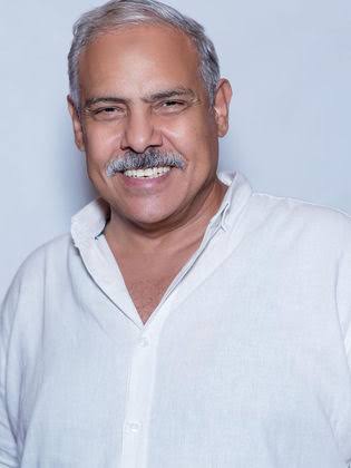 Mohamed Radwan Biography: Age, Movies & TV Shows, Height, Net Worth, Parents, Ethnicity Mohamed Radwan Biography: Age, Movies & TV Shows, Height, Net Worth, Parents, Ethnicity