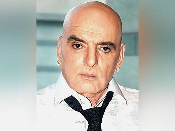 Feroz Khan Biography: Age, Death, Net Worth, Movies, Height, Parents, Children, Awards Feroz Khan Biography: Age, Death, Net Worth, Movies, Height, Parents, Children, Awards