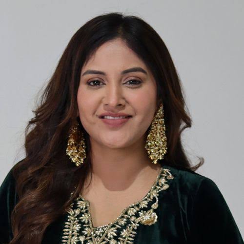 Baani Sandhu Biography: Boyfriend, Age, Songs, Net Worth, Height, Movies, Albums Baani Sandhu Biography: Boyfriend, Age, Songs, Net Worth, Height, Movies, Albums