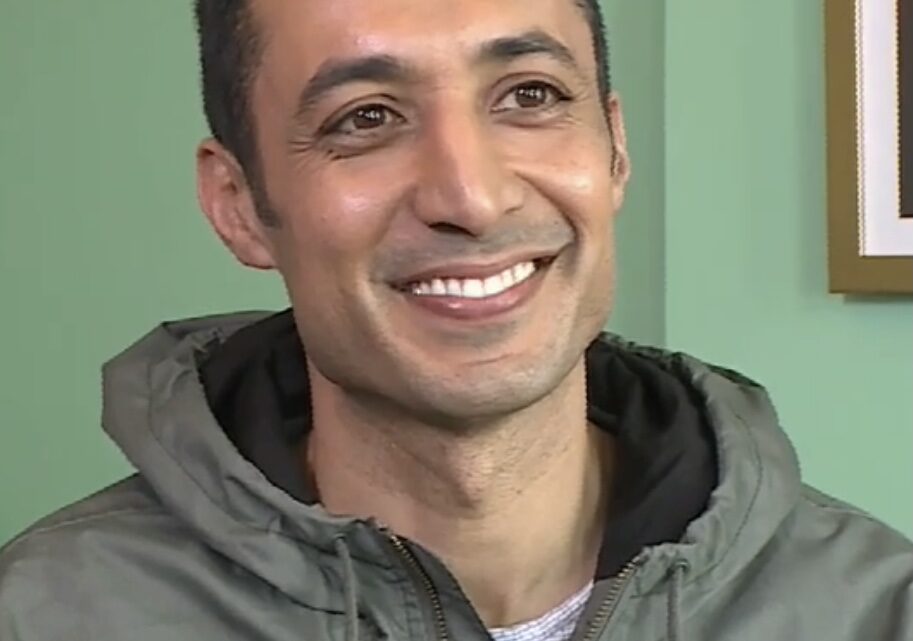 Riaad Moosa Biography: Wife, Age, Movies, Net Worth, Height, Parents, Shows & TV Shows, Career Riaad Moosa Biography: Wife, Age, Movies, Net Worth, Height, Parents, Shows & TV Shows, Career
