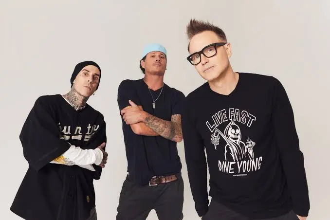 Blink-182 Biography: Members, Albums, Net Worth, Formation, Songs, Career, Awards Blink-182 Biography: Members, Albums, Net Worth, Formation, Songs, Career, Awards
