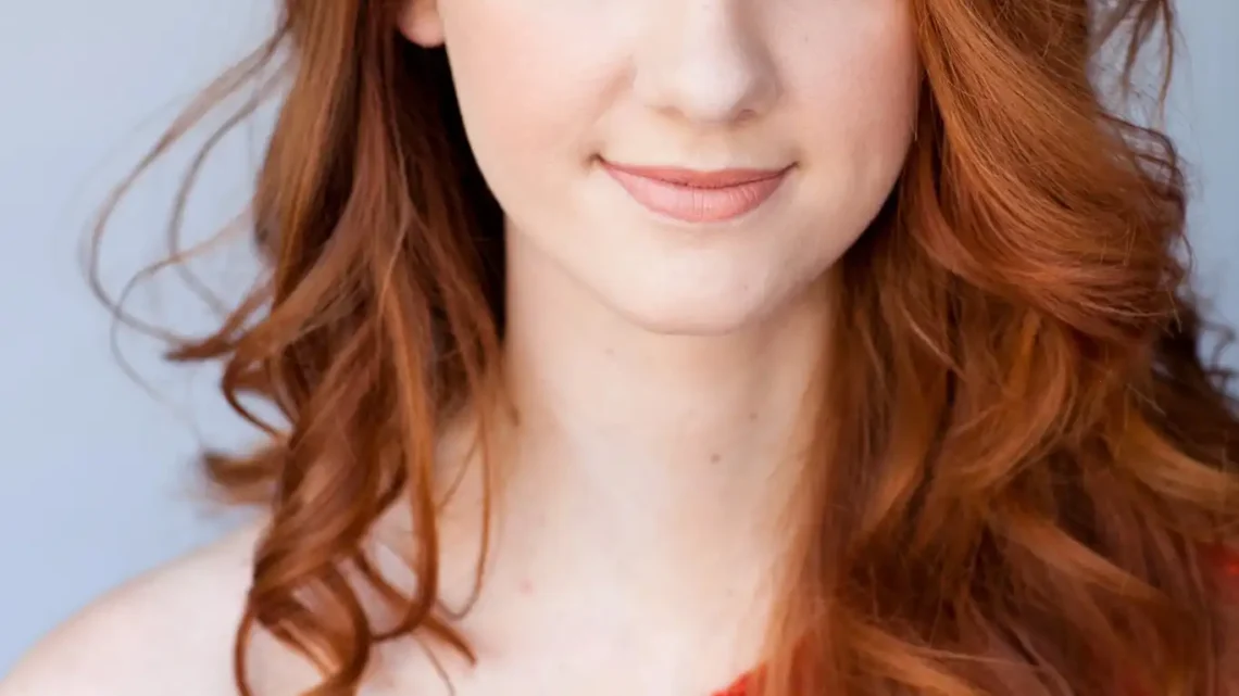 Laura Spencer Biography: Husband, Age, Net Worth, Movies & TV Shows, Height, Parents, Career Laura Spencer Biography: Husband, Age, Net Worth, Movies & TV Shows, Height, Parents, Career