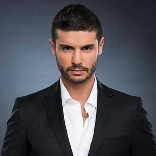 Berk Oktay Biography: Wife, Age, Height, Net Worth, Movies & TV Shows, Children Berk Oktay Biography: Wife, Age, Height, Net Worth, Movies & TV Shows, Children