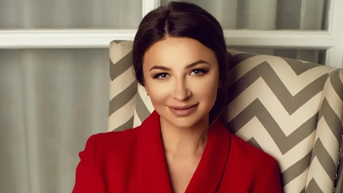 Elena Blinovskaya Biography: Husband, Age, Children, Height, Net Worth, Parents, Instagram Elena Blinovskaya Biography: Husband, Age, Children, Height, Net Worth, Parents, Instagram
