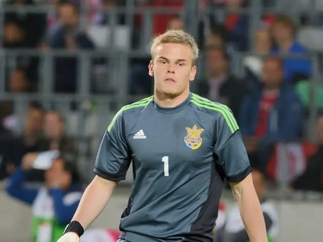 Maksym Koval Biography: Wife, Age, Career, Net Worth, Height, Parents, Club History, Stats Maksym Koval Biography: Wife, Age, Career, Net Worth, Height, Parents, Club History, Stats