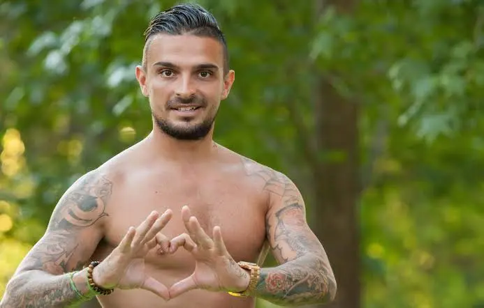 Julien Tanti Biography: Wife, Age, Children, Net Worth, TV Shows, Height, Business Julien Tanti Biography: Wife, Age, Children, Net Worth, TV Shows, Height, Business