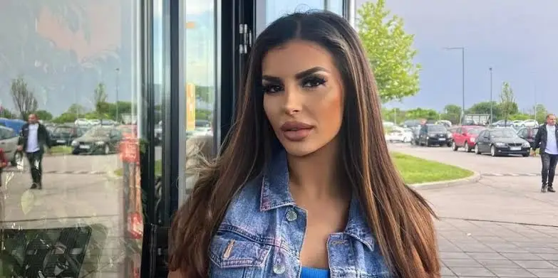Ena Čolić Biography: Age, Boyfriend, Net Worth, Instagram, Reality TV, Children, Height Ena Čolić Biography: Age, Boyfriend, Net Worth, Instagram, Reality TV, Children, Height