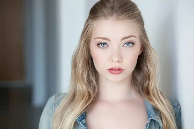 Emilia McCarthy Biography: Boyfriend, Age, Movies, Net Worth, Height, Parents, TV Shows, Partner Emilia McCarthy Biography: Boyfriend, Age, Movies, Net Worth, Height, Parents, TV Shows, Partner