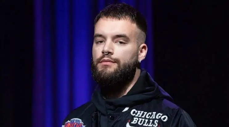 Nucci Biography: Age, Net Worth, Songs, Albums, Girlfriend, Height, Restaurant, Brother Nucci Biography: Age, Net Worth, Songs, Albums, Girlfriend, Height, Restaurant, Brother
