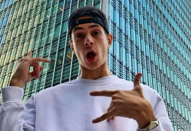 Ilija Ravlić Biography: Age, Net Worth, YouTube, Girlfriend, Height, Parents Ilija Ravlić Biography: Age, Net Worth, YouTube, Girlfriend, Height, Parents