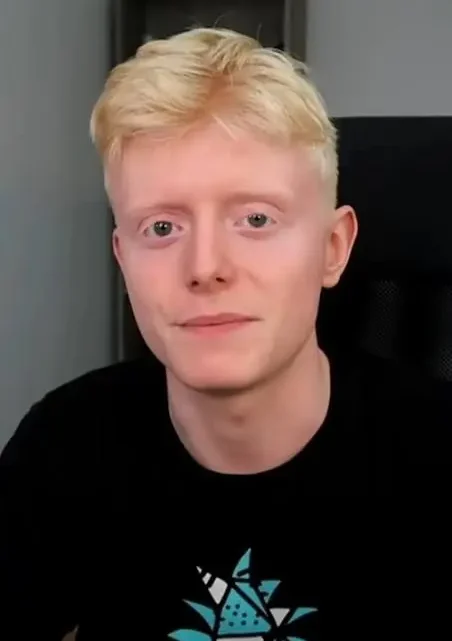 Mario Vrećo Biography: Age, Net Worth, YouTube, Movies, Height, Parents, Girlfriend Mario Vrećo Biography: Age, Net Worth, YouTube, Movies, Height, Parents, Girlfriend