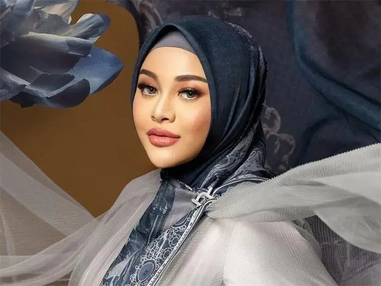 Aurel Hermansyah Biography: Age, Husband, Net Worth, Songs, Movies, Parents, Height Aurel Hermansyah Biography: Age, Husband, Net Worth, Songs, Movies, Parents, Height