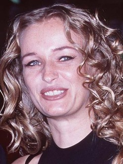 Camilla Overbye Roos Biography: Age, Net Worth, Movies & TV Shows, Husband