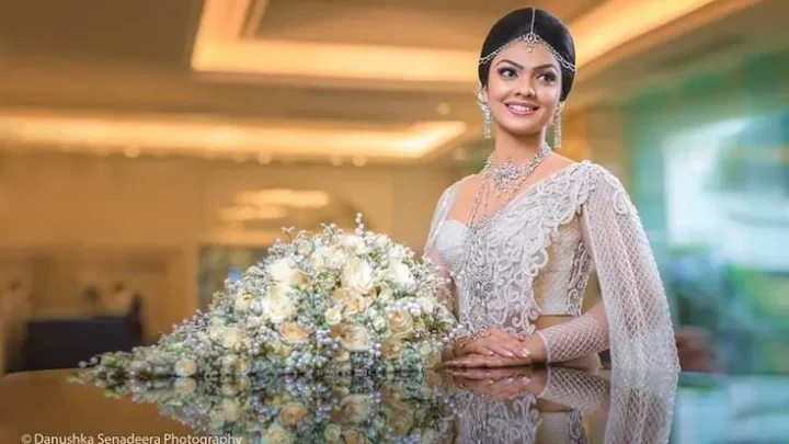 Mashi Siriwardene Biography: Husband, Age, Height, Net Worth, Movies, Awards