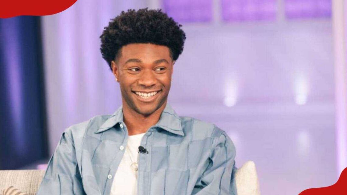 Jonathan Daviss Biography: Pictures, Movies, Height, Ethnicity, Age, Net Worth, Siblings, Parents, Instagram