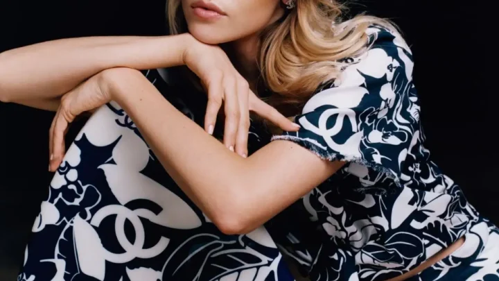 Angèle (singer) Biography: Parents, Siblings, Age, Music, Films, Net Worth, Height, Awards, Boyfriend