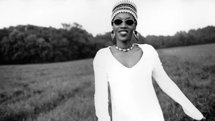 Busi Mhlongo Biography: Husband, Age, Death, Albums, Net Worth, Parents, Songs