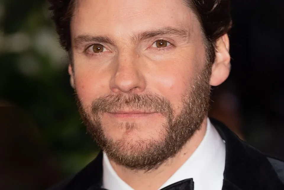 Daniel Brühl Biography: Social Media, Child, Wife, Films, Height, Ethnicity, Age, Net Worth, Siblings, Parents, TV Series
