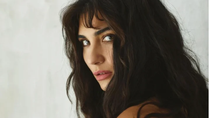 Tuba Büyüküstün Biography: Kids, Husband, Awards, Movies, Age, Net Worth, Siblings, Parents, TV Series
