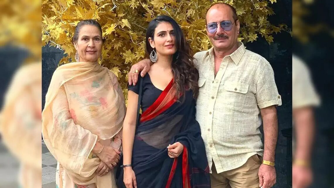 Fatima Sana Shaikh’s Parents: Meet Raj Tabassum and Vipan Sharma Fatima Sana Shaikh’s Parents: Meet Raj Tabassum and Vipan Sharma
