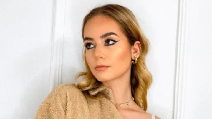 Julia Kostera Biography: Age, Net Worth, Height, Sister, Boyfriend, YouTube