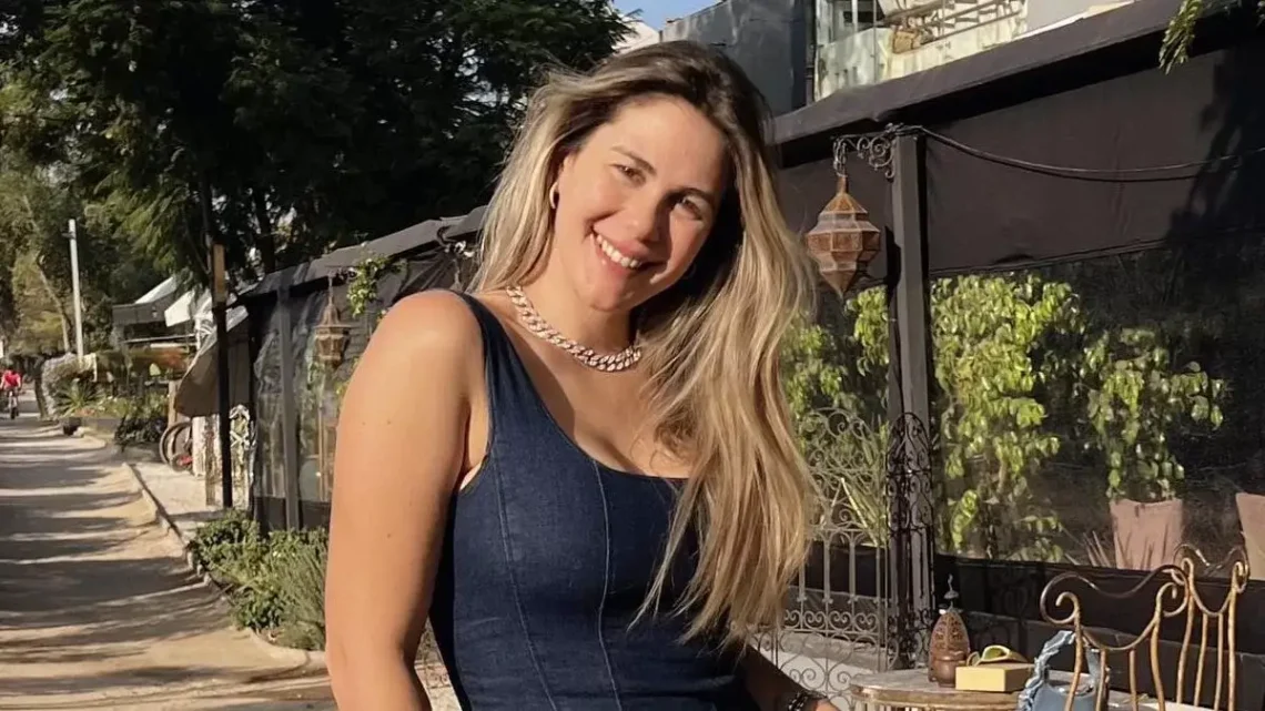 Laura Prieto Biography: Child, Age, Parents, Net Worth, Siblings, Height, Relationship, Films, Songs