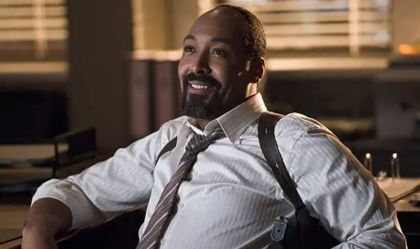Jesse L. Martin Biography: Age, Net Worth, Siblings, Parents, Awards, Movies, Songs, Girlfriend Jesse L. Martin Biography: Age, Net Worth, Siblings, Parents, Awards, Movies, Songs, Girlfriend